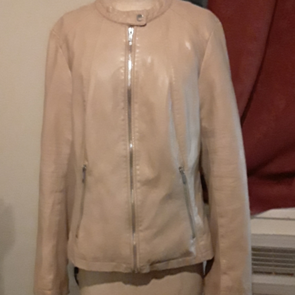 Light leather jacket